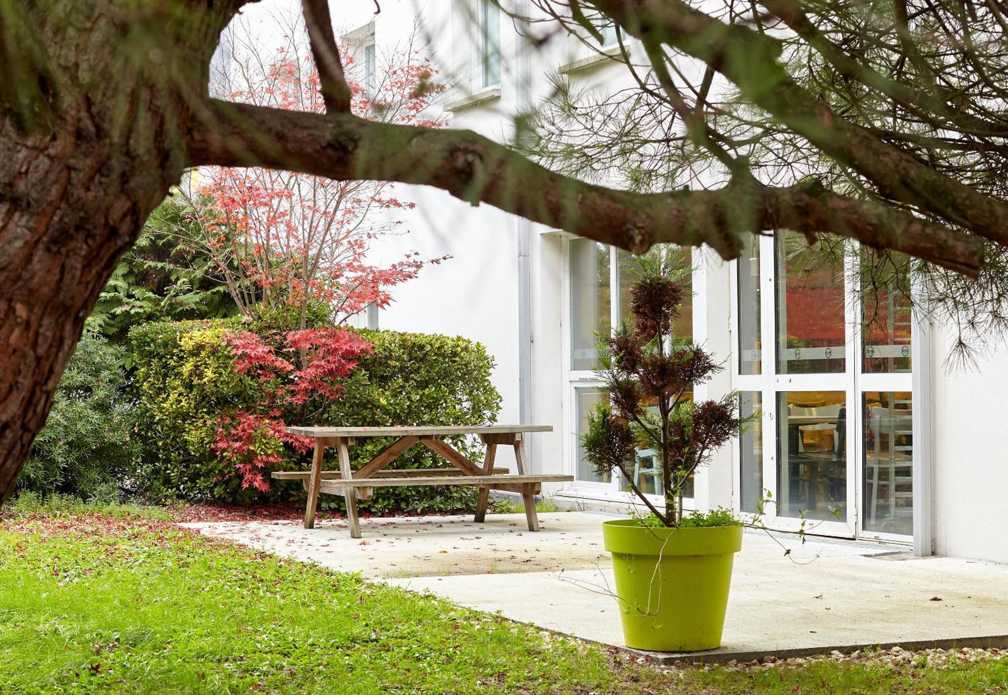 B&B Hotel Evry Lisses 2 Eksteriør billede